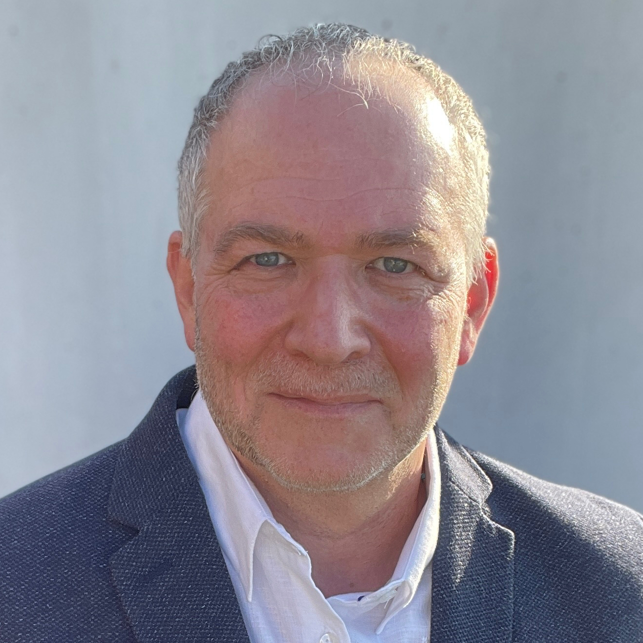 Gabor Farkas - CEO